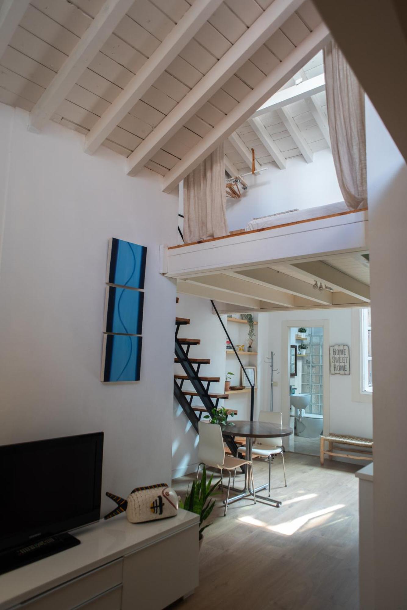 Cozy & Quiet Apartment In The Center Málaga Exteriör bild