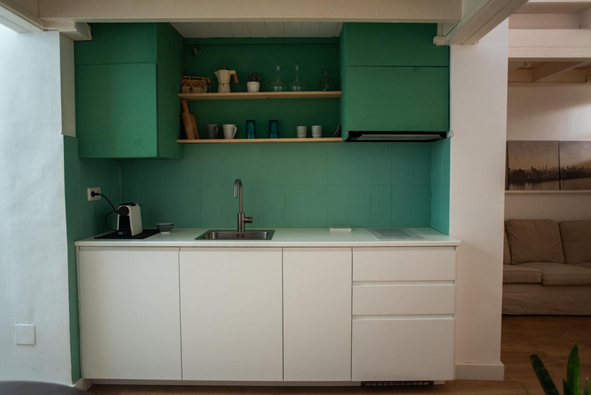 Cozy & Quiet Apartment In The Center Málaga Exteriör bild