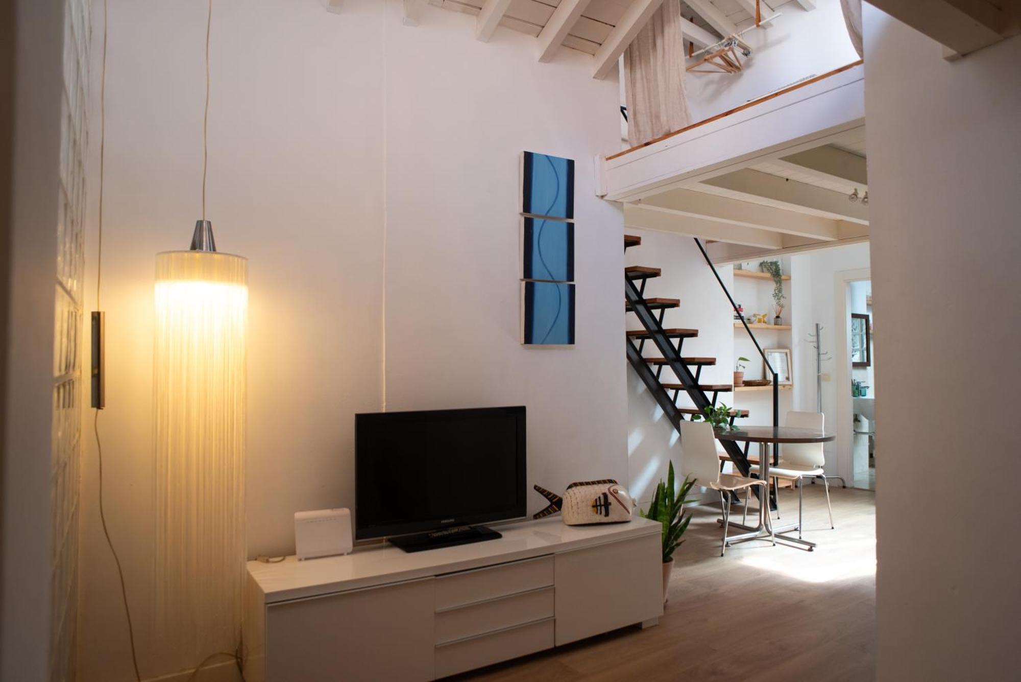 Cozy & Quiet Apartment In The Center Málaga Exteriör bild